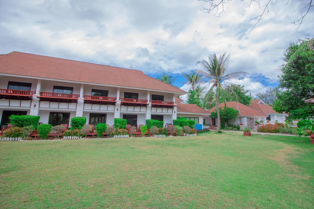 The Privacy Beach Resort & Spa Sam Roi Yot Exterior foto